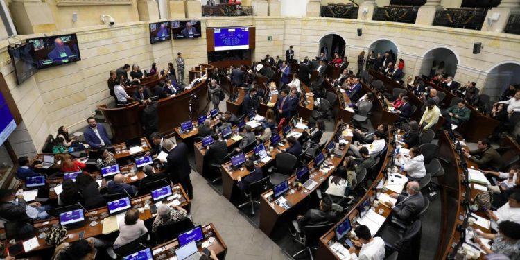 Reforma tributaria: esto fue lo que el Gobierno llevó al Congreso