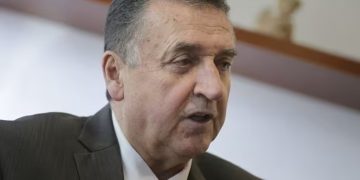 Congreso no cederá al presupuesto que propone el Gobierno, asegura representante a la Cámara