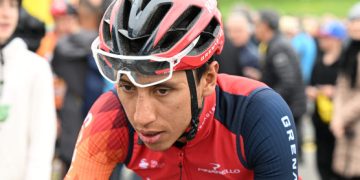 Egan Bernal enfrenta un desafío en INEOS ante la llegada del nuevo talento Axel Laurance