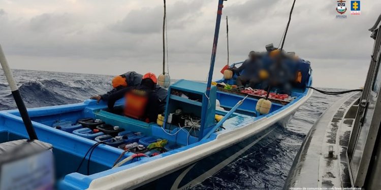 Judicializan a tres ciudadanos ecuatorianos por pesca ilegal en Santuario de Malpelo