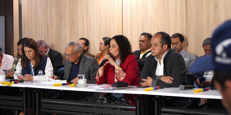 Gobierno suspende diálogo con transportadores a la espera de contrapropuesta sobre aumento del ACPM