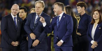 Infantino, Jesurun y Domínguez fueron abucheados en el estadio El Campín