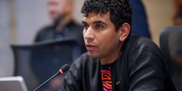 David Racero continuará con su curul como representante