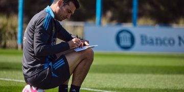 El campeón del mundo entrenará hoy en el Romelio Martínez