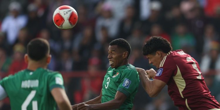 Bolivia aprovechó los 4 mil metros de El Alto para ahogar a Venezuela