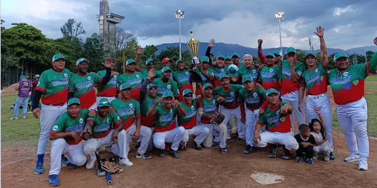 Sucre, campeón nacional de béisbol plus-50