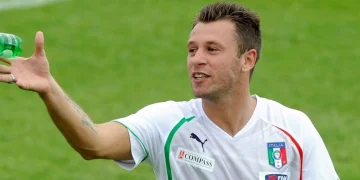 Cassano ex jugador del Real Madrid arremete contra Cristiano Ronaldo tras su récord de 900 goles