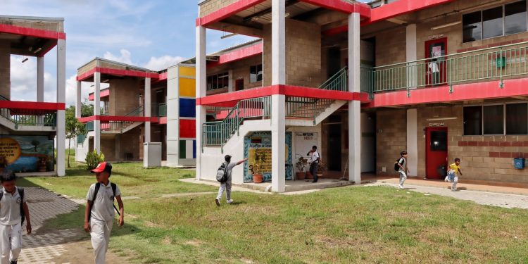 Gobernación del Atlántico sigue buscando más jóvenes para iniciar carreras universitarias gratis