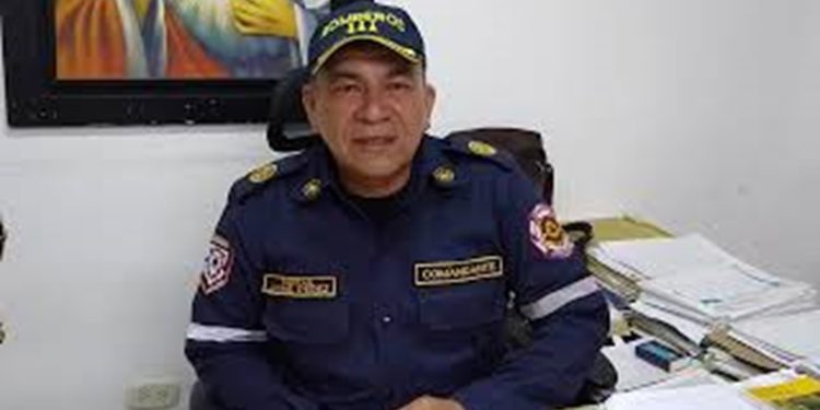 El Capitán Jaime Pérez Pacheco se retira del Cuerpo de Bomberos de Barranquilla tras 36 años de servicio