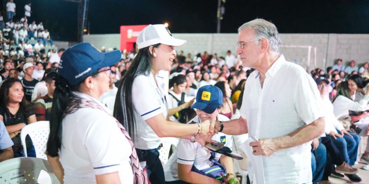 ¡Eduardo Verano hace historia! 2.500 jóvenes de los corregimientos y municipios del Atlántico inician su carrera profesional gratis