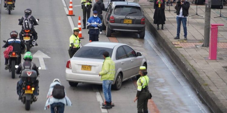Gobierno implementará verificación de autorización de viaje para menores en carreteras para combatir el tráfico infantil