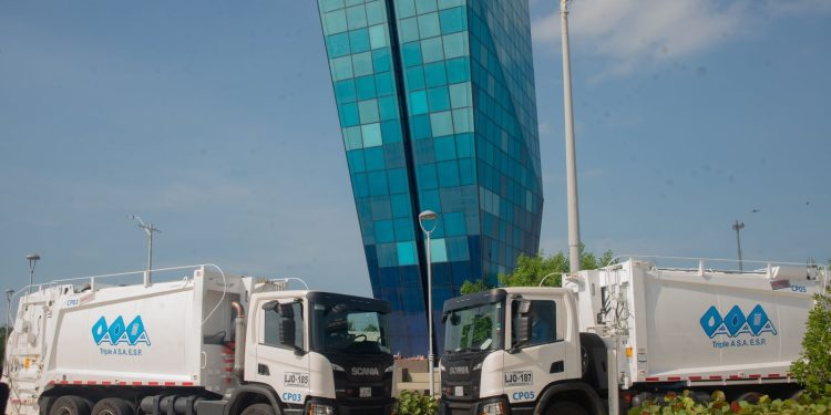 Triple A optimiza su operación en Puerto Colombia y Galapa con nuevas compactadoras de residuos a gas Natural
