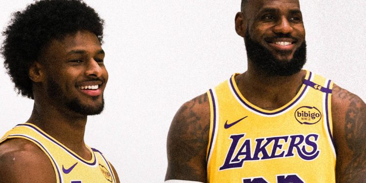 LeBron James se prepara para un año histórico junto a su hijo Bronny en los Lakers