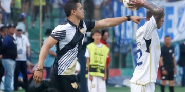 Águilas Doradas sorprende al despedir a su técnico José Luis García tras polémica decisión