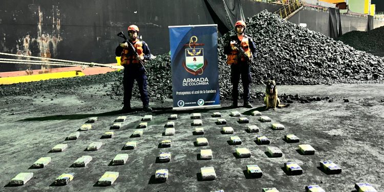 Armada Nacional halló 54 kilos de cocaína en buque de carga en puerto de Barranquilla
