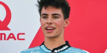 David Alonso hace historia al convertirse en el primer colombiano en ganar el Mundial de Moto3