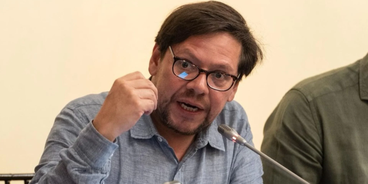 “No estoy detrás de un cargo ni plata”, dice mujer que denunció acoso sexual de Diego Cancino