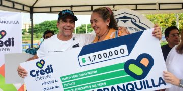 Alcalde Char completa la entrega de más de 1.600 Credichéveres a comerciantes del Centro