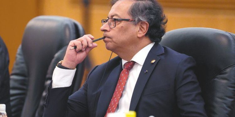 Encuesta Sabemos: 66% de colombianos no creen que exista un golpe de Estado contra Petro