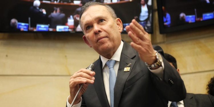 “Una decisión del CNE no puede ser vista como un golpe de Estado”: presidente del Senado