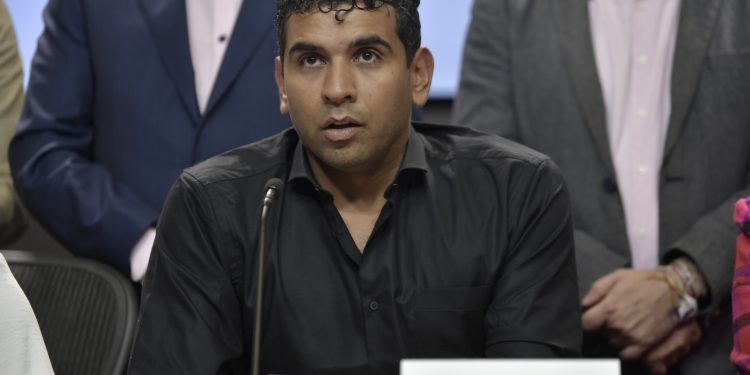 Miembro de la UTL de David Racero transfirió dinero a padre y hermano del congresista