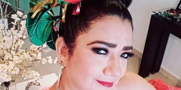 Imposición de banda a Liliana Gutierrez nueva Señora Reina del Carnaval 2025