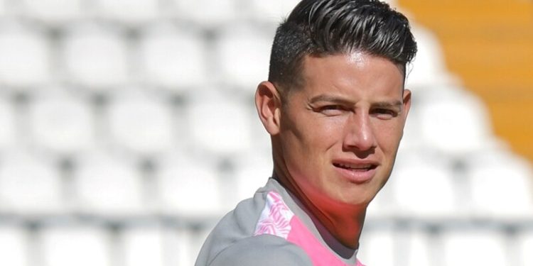 James Rodríguez vuelve a las prácticas, pero no jugará ante Alavés