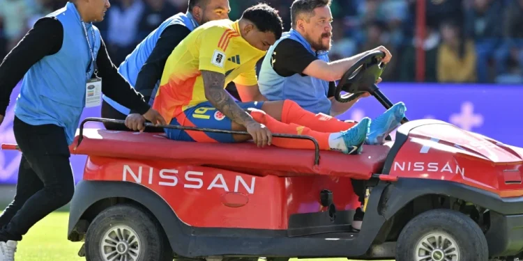 Roger Martínez es baja para el partido ante Chile por lesión en el tobillo