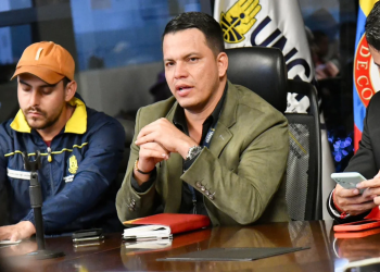 Cargos a Sneyder Pinilla por presunta participación indebida en política