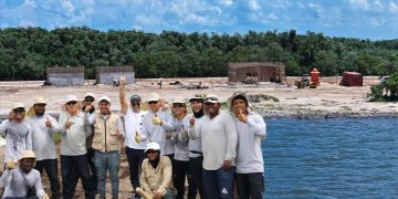 Con caseteros integrados al proyecto,  alcalde Char realiza nueva inspección de obras en Puerto Mocho