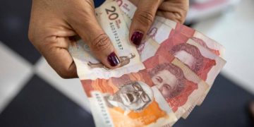 Aumento de salario mínimo no será de dos dígitos: negociación inicia en 6,2%