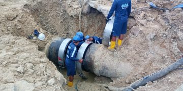 Avanza reparación de línea de conducción en Las Nieves: Restablecimiento parcial del servicio