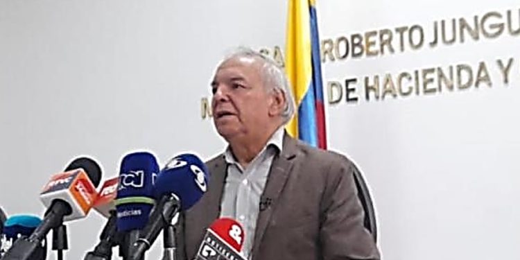 Gobierno anuncia recorte presupuestal de $28,4 billones para 2024 en medio de caída en los ingresos tributarios