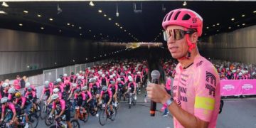 Emotiva despedida: Más de 10.000 personas acompañaron a Rigoberto Urán en Medellín