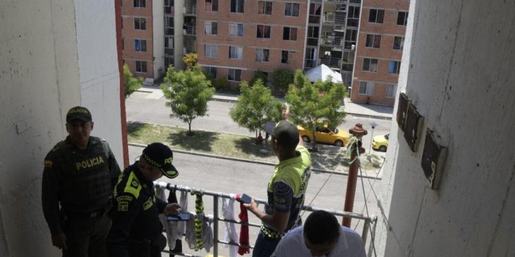 Mujer fue asesinada de tres tiros en la cabeza en la urbanización Las Gardenias