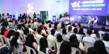 Más de 3.000 estudiantes dominan herramientas tecnológicas en el Distrito