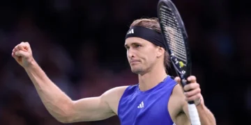 Zverev alcanza la final en París y sube al número dos del mundo