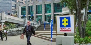 Exministra María Isabel Urrutia enfrenta cargos por irregularidades en contratación de sistema de validación en el deporte