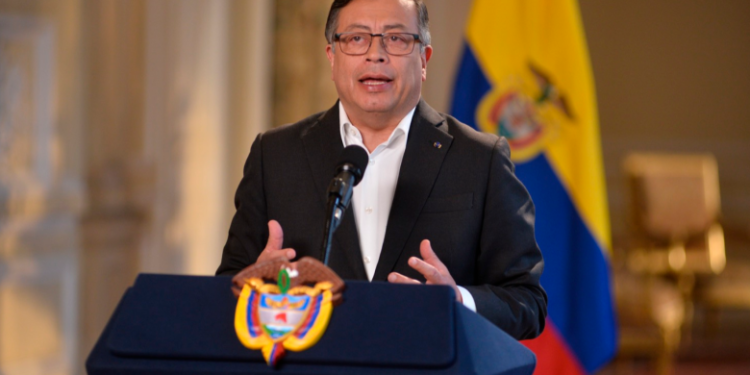 Encuesta de Invamer: desaprobación de Gustavo Petro subió al 59,9%