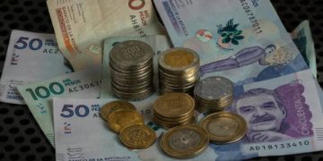 Aumento del salario mínimo para el 2025 se definiría por decreto