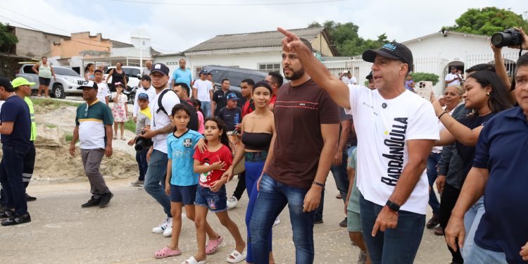Barrios a la Obra: alcalde Char dignifica a los habitantes de los barrios Montes y La Concepción con la recuperación de vías