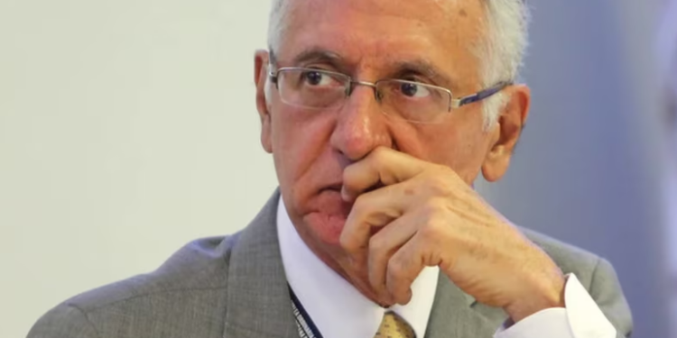 Ordenan arresto de tres días para el Ministro de Salud por incumplir fallo de la Corte Constitucional