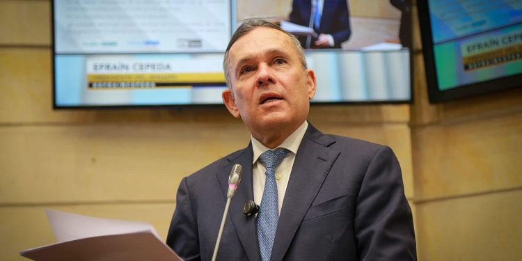 “Querían que aprobáramos a ciegas”: Efraín Cepeda ante hundimiento de reforma política