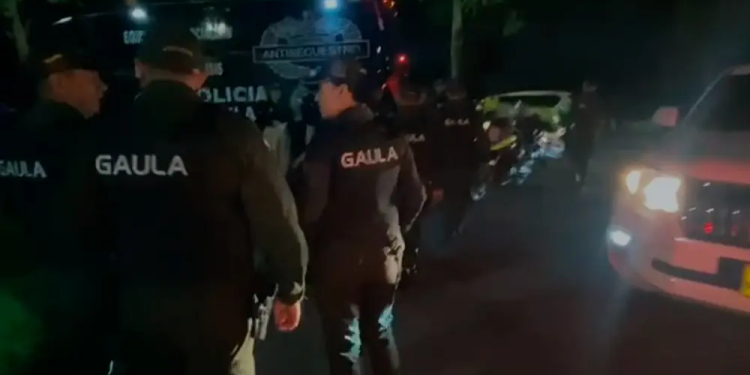 Megaoperativo con comandos en 11 cárceles de Colombia: van por extorsionistas