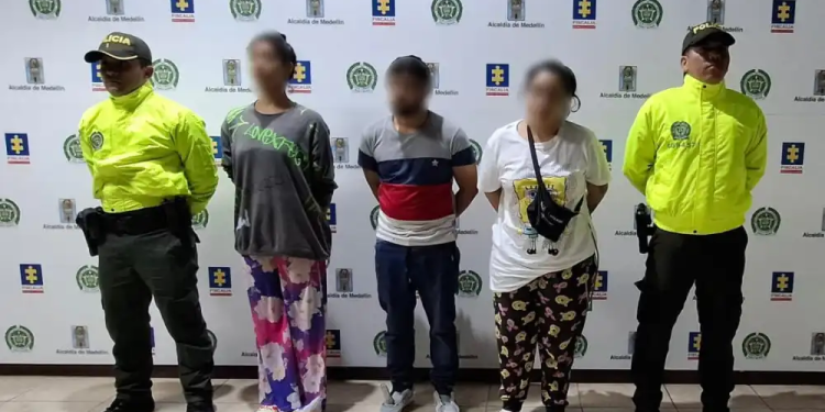 Desmantelan red que enviaba mujeres de Medellín a Grecia para ser explotadas sexualmente