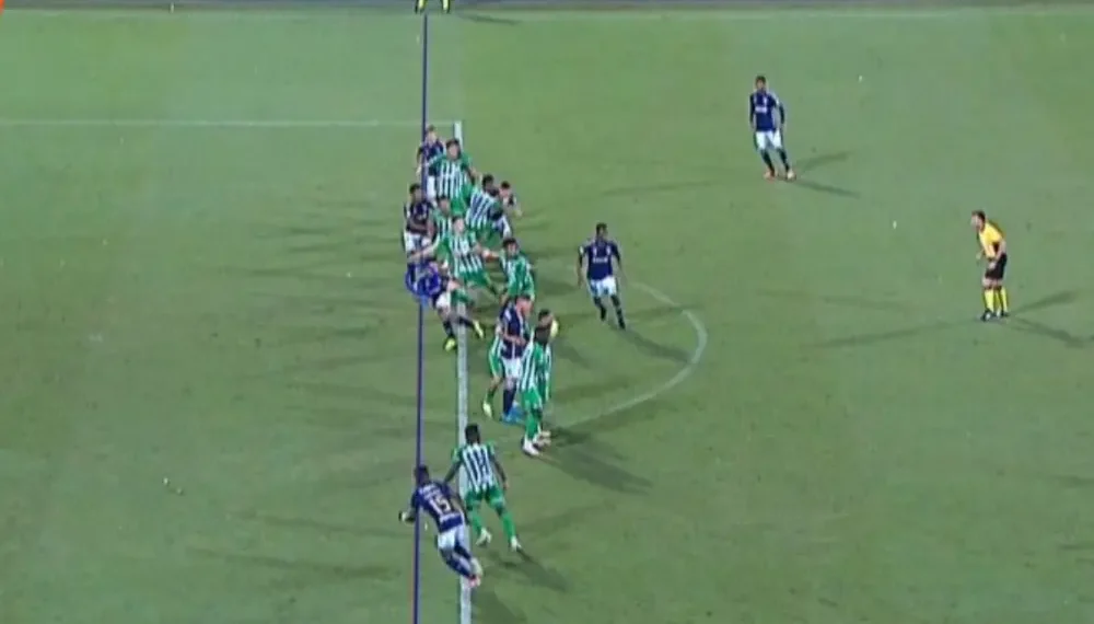 Polémica en el clásico Nacional-Millonarios: El VAR y un penalti generan controversia