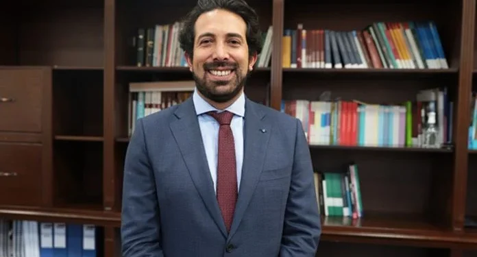 Gustavo Petro nombra a Diego Guevara como nuevo Ministro de Hacienda tras renuncia de Ricardo Bonilla