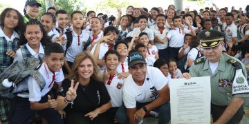 Inicio de clases 2025: alcalde Char anuncia nueva licitación para ampliar IED Evardo Turizo