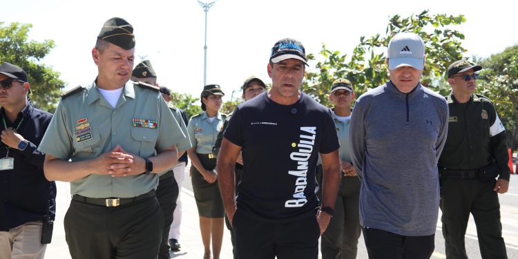 Promesa cumplida: alcalde Char completa entrega de 55 CAI móviles a la Policía Metropolitana de Barranquilla