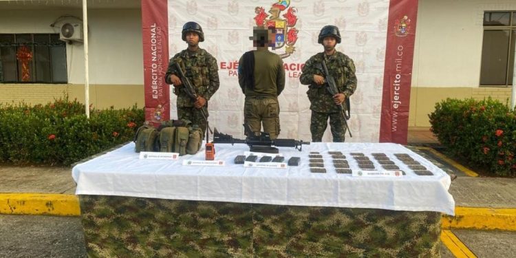 Operativos militares del Ejército Nacional logran someter a alias “El Pollo” y capturan a coordinador de milicias urbanas en Caquetá